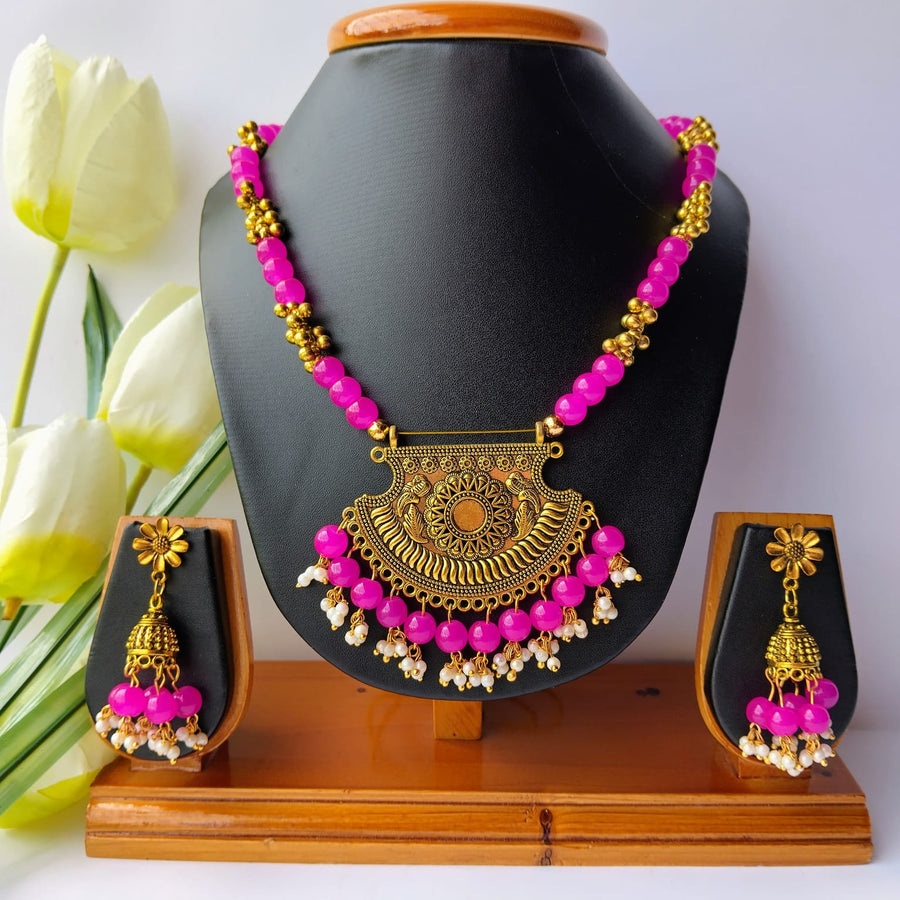 Pink Glass Beads Single Layer Necklace