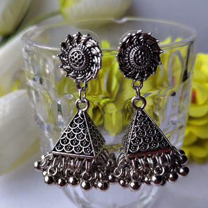 Trishira Pyramid Jhumka